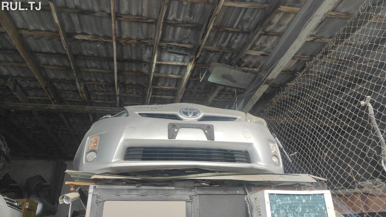 Бампер Tayota Prius