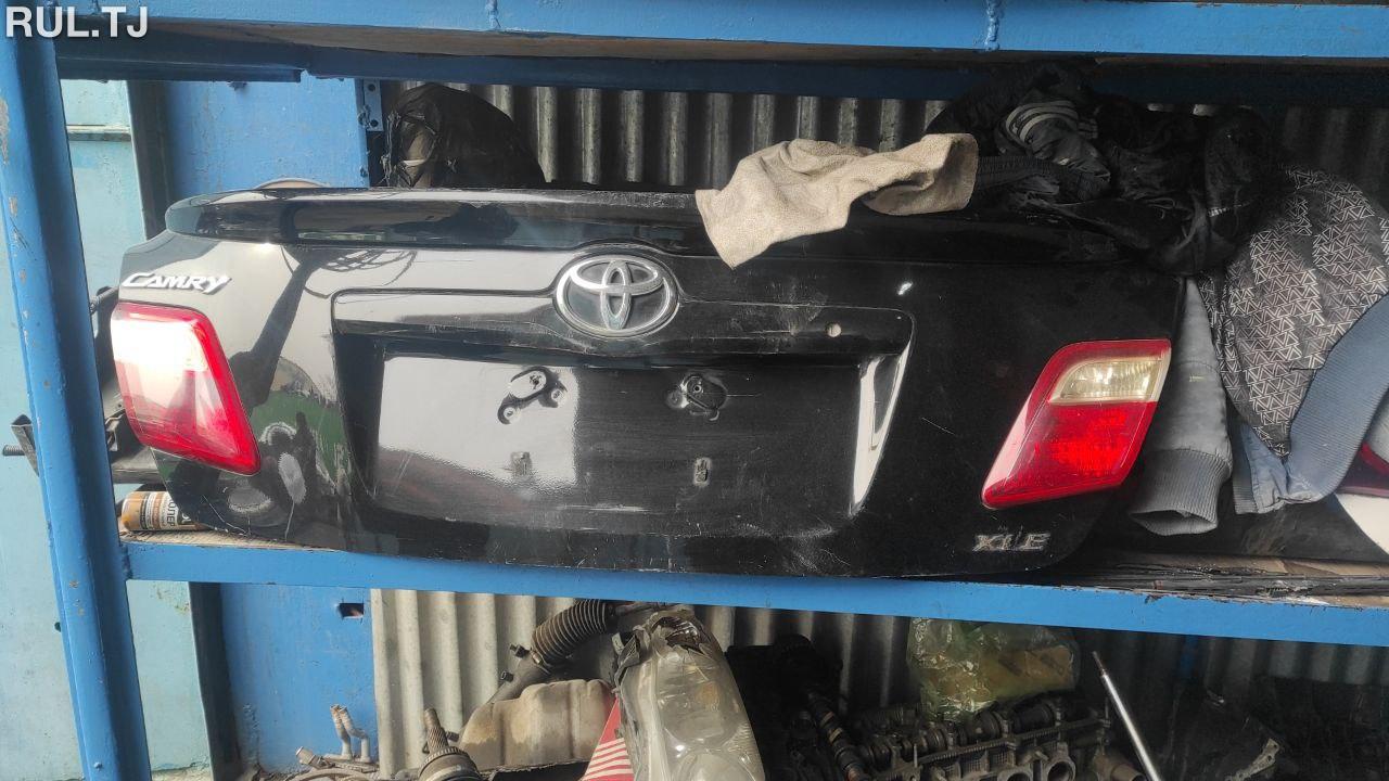 Крышка багажника Toyota Camry 2