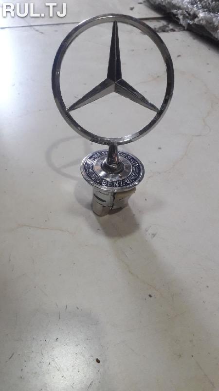 Знак Mercedes
