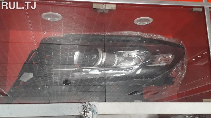 Передний фар Toyota Land Cruiser Prado